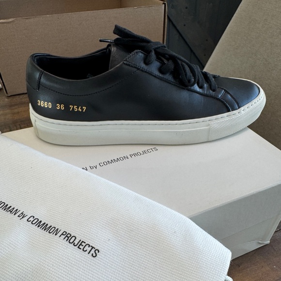 Common Projects Original Achilles Low Sneaker (Women) - Picture 7 of 7